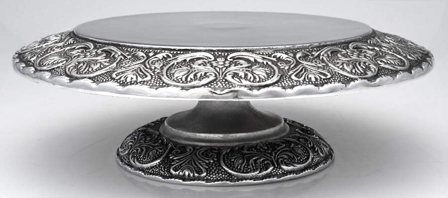 William & Mary (Armetale, Hollowware Footed Cake Plate by Wilton Armetale-1