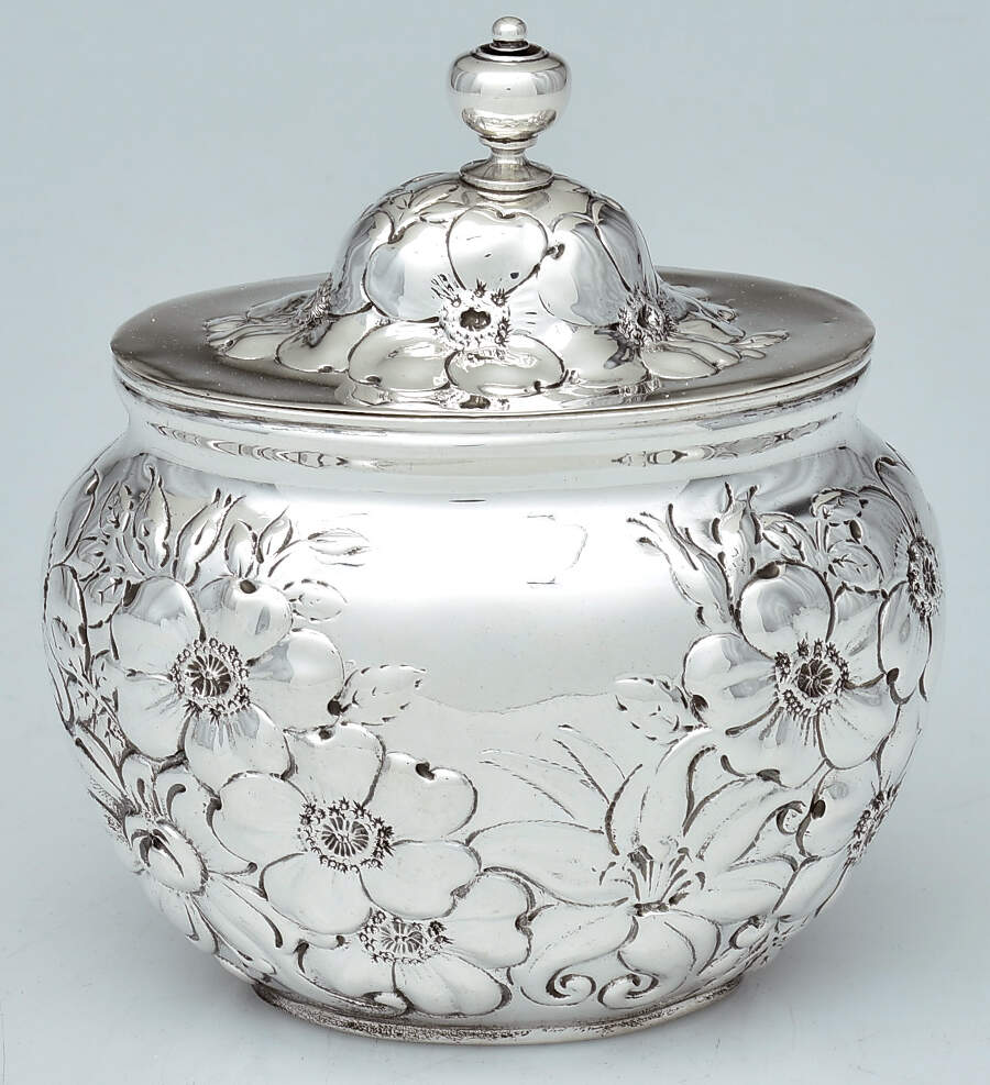 5976 (Sterling, Hollowware) Sugar Bowl & Lid by Whiting Manf Co-1