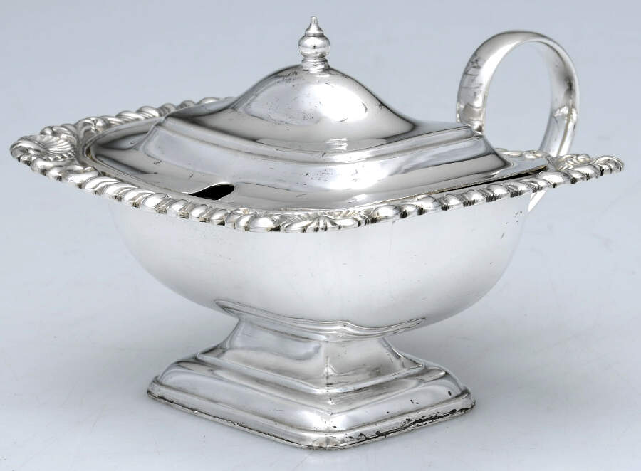 YEE2 (Silverplate, Hollowware) Mustard Pot with Hinged Lid & Cobalt Liner by Yeoman (England)-1
