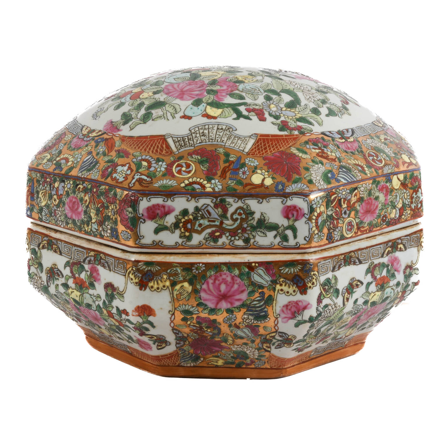 Large Chinese Rose Medallion Covered Box