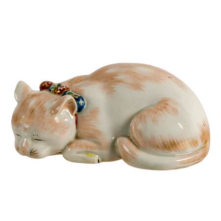 Japanese Kutani-Ware Style Porcelain Sleeping Cat Figure