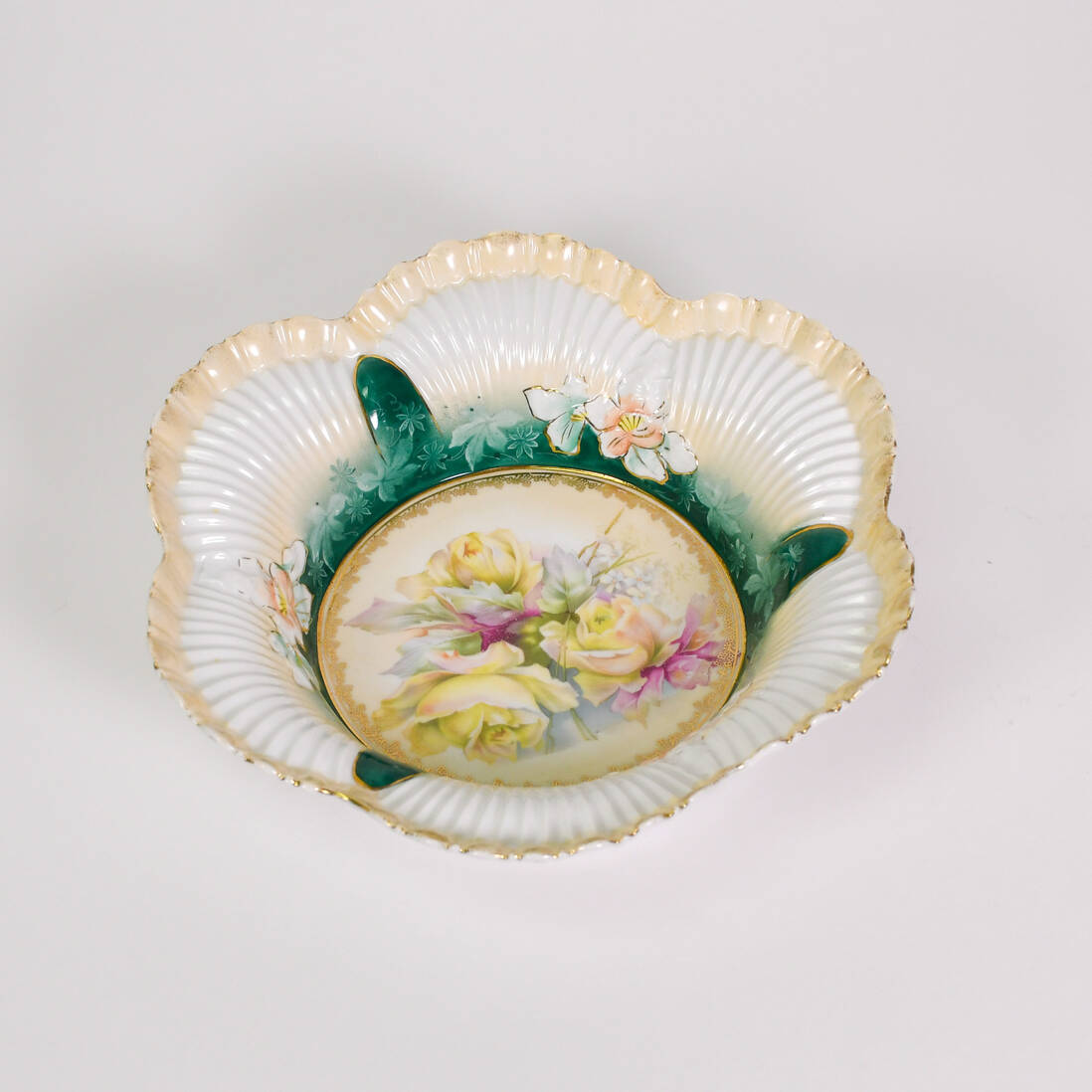 Antique Scalloped Roses Decorative Centerpiece Bowl