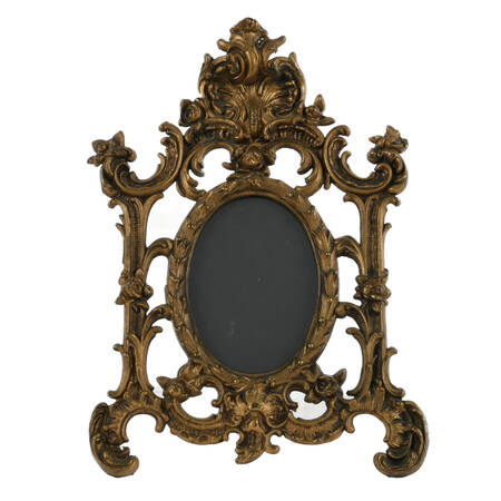 Baroque-Style Vanity Photo Frame