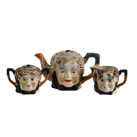 Japanese Toby-Style Lidded Three Tea Set