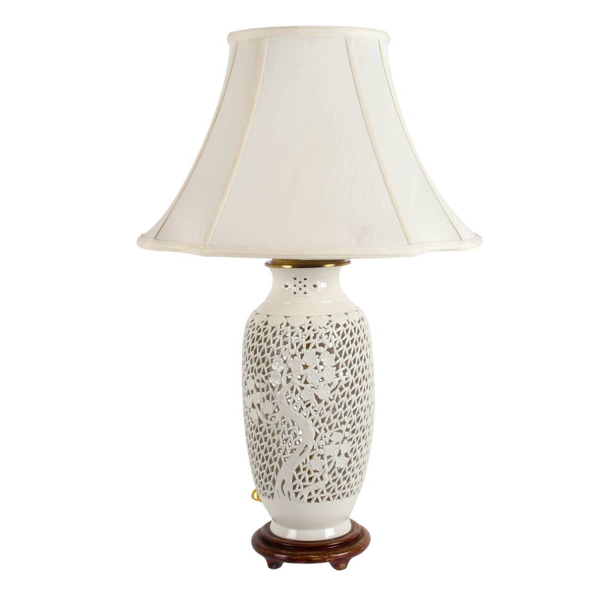 White Porcelain Reticulated Light