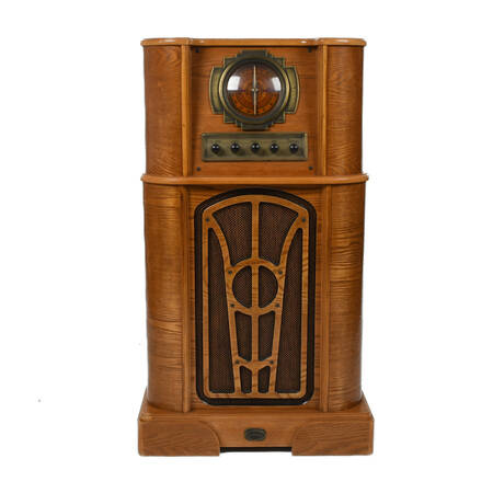 Thomas Museum Series Floor Model Radio
