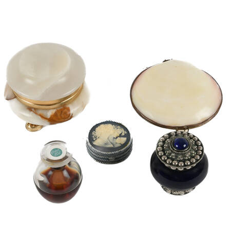 Lot of Five Ladies Vanity Items