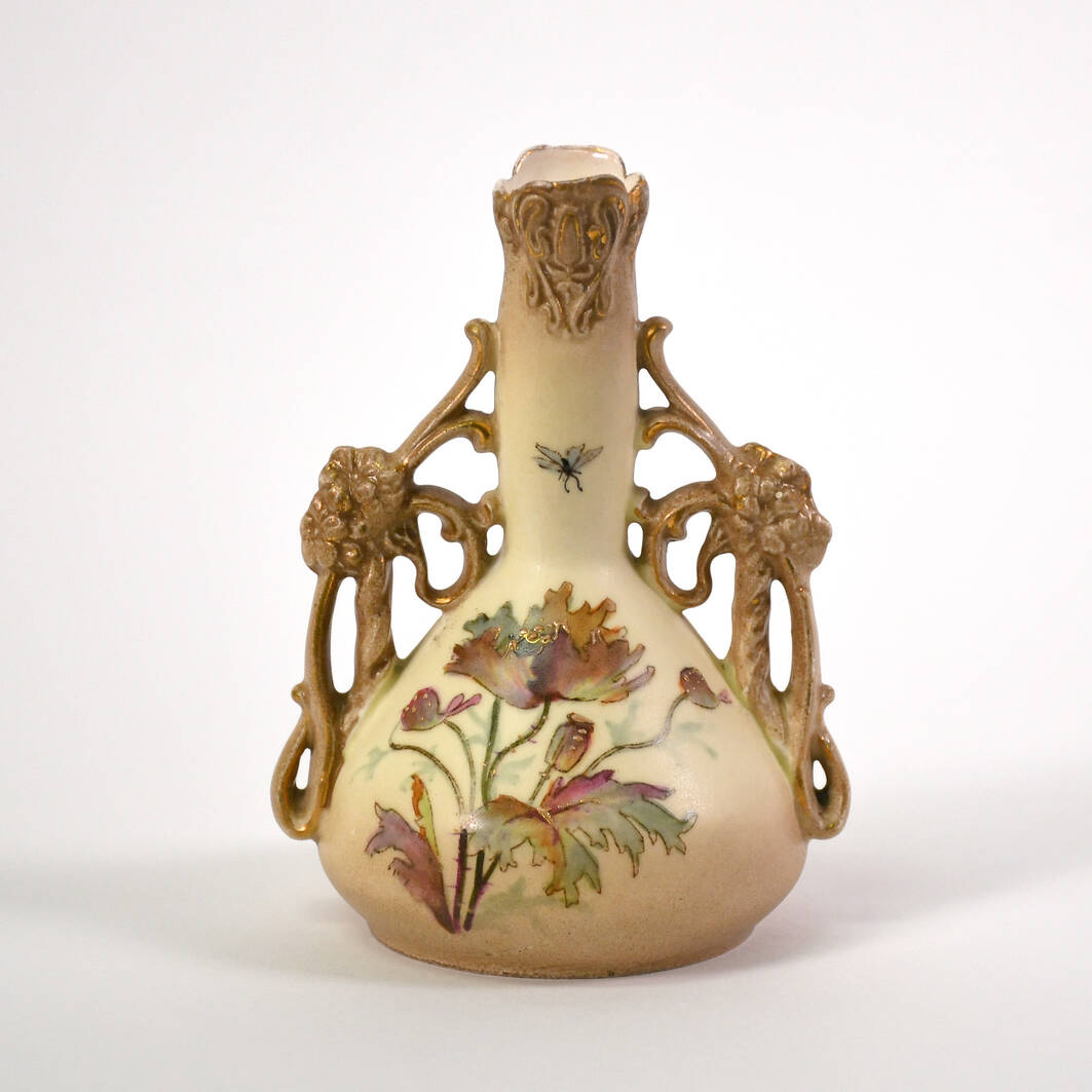 Antique Art Nouveau Ernst Wahliss Floral Turn Teplitz Amphora Vase