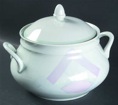 AAT1 3 Quart Round Covered Casserole
