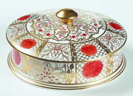 Imperial Powder Box with Lid