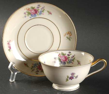ABE1 Footed Cup & Saucer Set