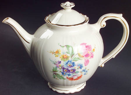 ABE3 Teapot & Lid