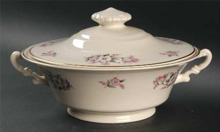 Moss Rose (Smooth Edge, Gold Trim) Round Covered Vegetable