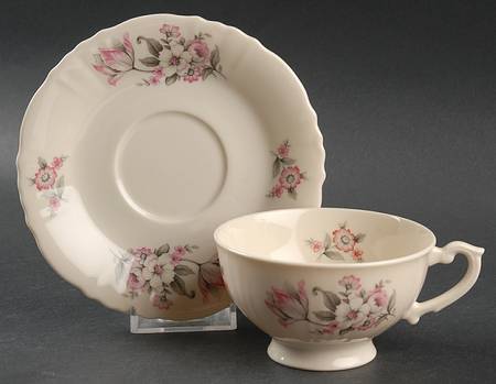 Moss Rose (Scalloped, No Trim) Footed Cup & Saucer Set