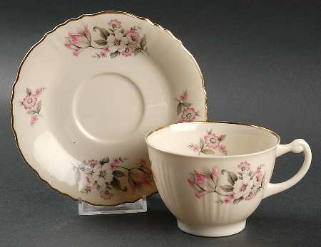 Moss Rose (Scalloped, Gold) Flat Cup & Saucer Set