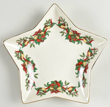 Christmas Bounty Star Shaped Dish