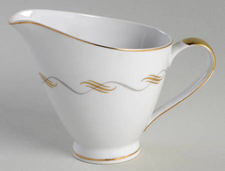 Tradition Creamer