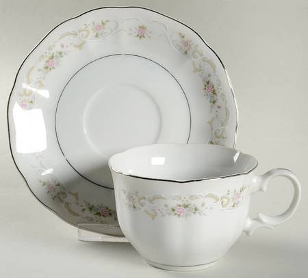 Flat Cup & Saucer Set