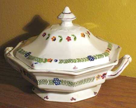 ADA27 Octagonal Tureen & Lid