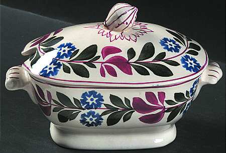 Alcazar Sauce Boat & Lid