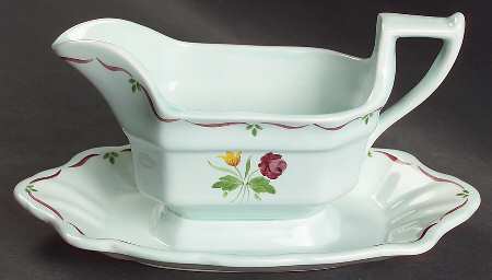 Allegro Gravy Boat with Attached Underplate