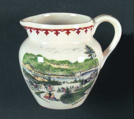 American Ways & Days (Brown Fleur Ring) Creamer
