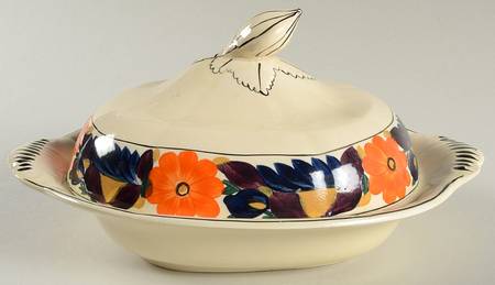 Brocade Oval Covered Vegetable