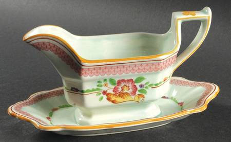 Carolynn Gravy Boat with Attached Underplate