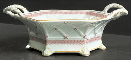 Carolynn 10" Handled Basket