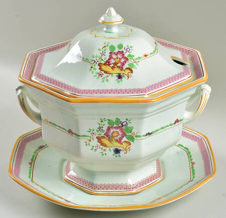 Carolynn Tureen & Lid w/Underplate