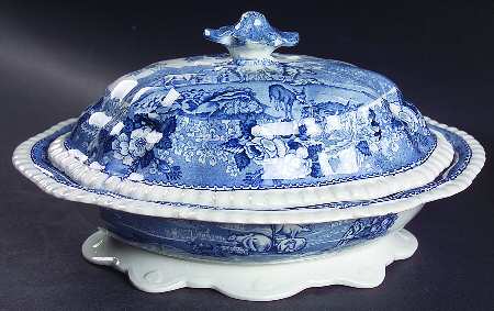 Cattle Scenery Blue (No Trim, Scalloped) Oval Covered Vegetable