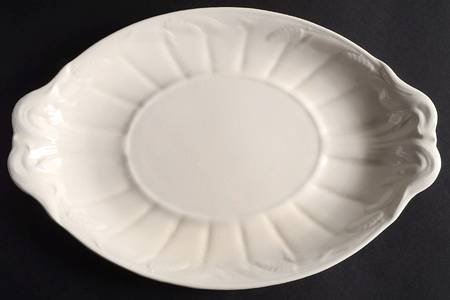 Ceres Cream Underplate for Tureen