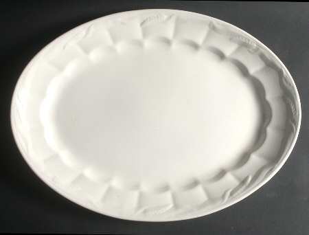 Ceres Cream 20" Oval Serving Platter
