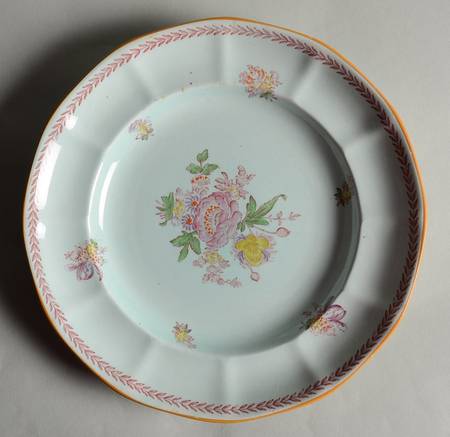 Chelsea Sprays Red (Laurel Leaf) Luncheon Plate