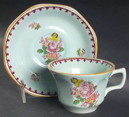Chelsea Sprays Red (Fleur-De-Lis) Flat Cup & Saucer Set