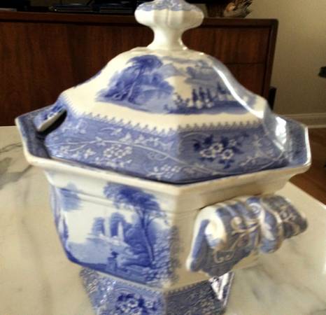 Columbia Tureen &  Lid