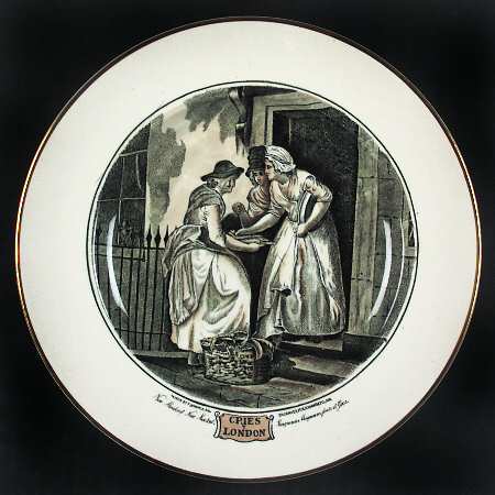 Cries of London (Bl & W Scenes, Cream Rim) Luncheon Plate