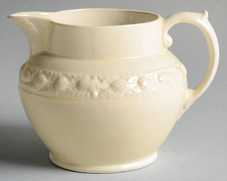 Della Robia Cream (Titian Ware) 32 Oz Pitcher
