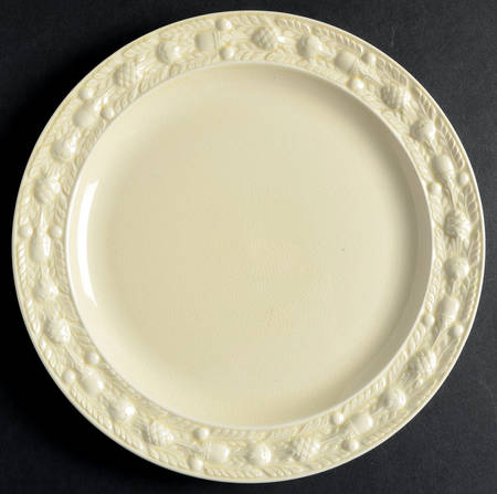 Della Robia Cream (Titian Ware) Luncheon Plate