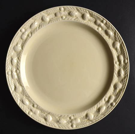 Della Robia Cream (Titian Ware) Service Plate (Charger)