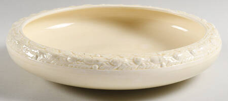 Della Robia Cream (Titian Ware) Lily Pond