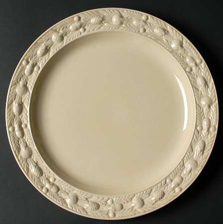 Della Robia Cream (Titian Ware) 12" Chop Plate (Round Platter)