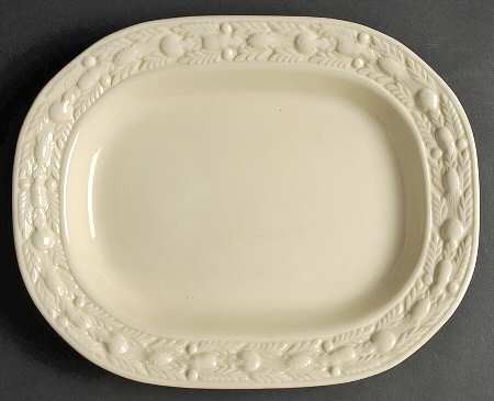 Della Robia Cream (Titian Ware) 13" Oval Serving Platter