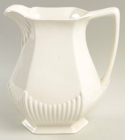 Empress 32 Oz Pitcher