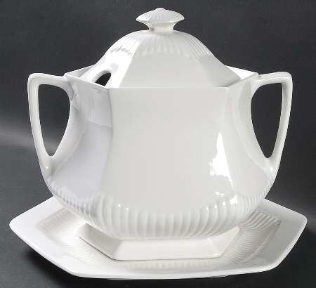 Empress Tureen & Lid w/Underplate