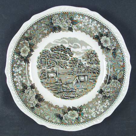 English Scenic Green (Scalloped) Luncheon Plate