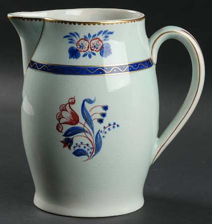 Georgian 32 Oz Pitcher