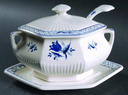 Hollandia Blue Sauce Boat & Lid & Underplate & Ladle