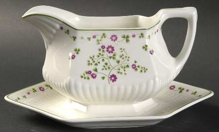 Karina Gravy Boat with Attached Underplate