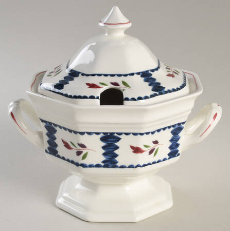 Lancaster Sauce Boat & Lid